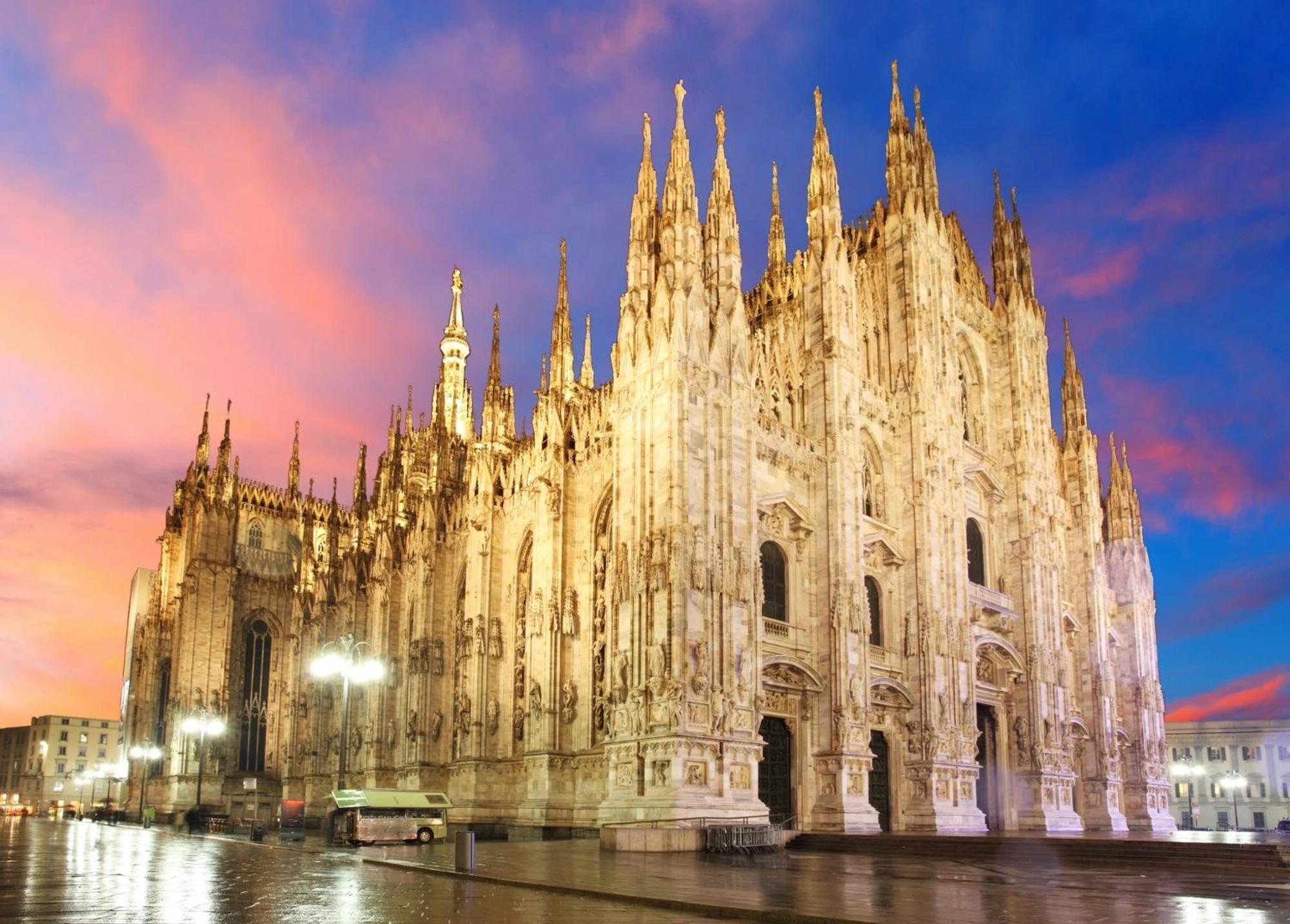 Hosting Dreams Attics - Duomo Lägenhet Milano Exteriör bild